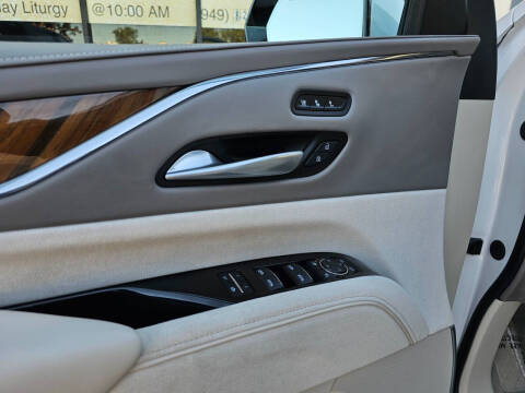 2024 Cadillac Escalade Sport Platinum