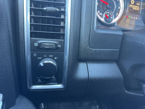 2024 RAM 1500 Classic Warlock