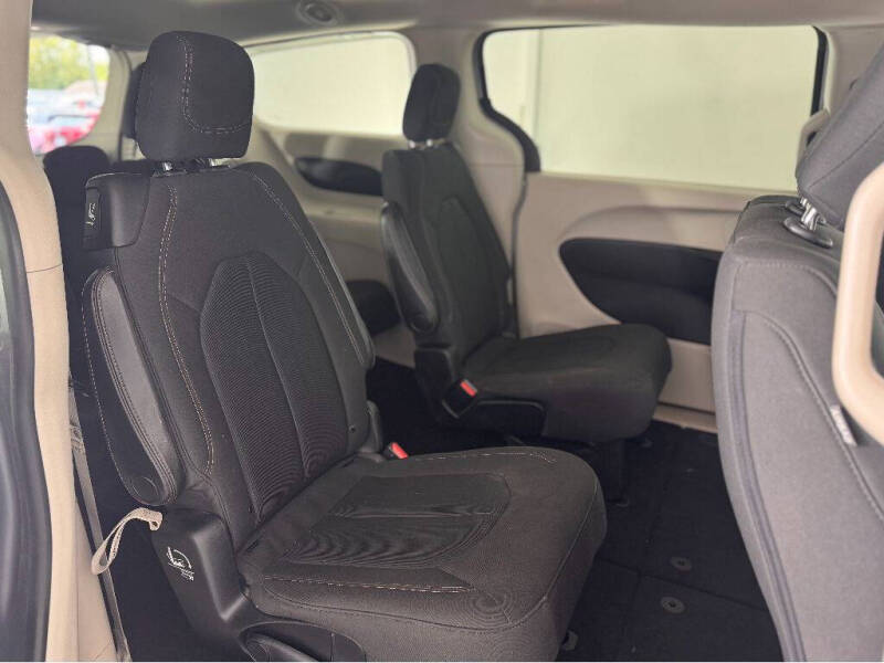 2019 Chrysler Pacifica LX