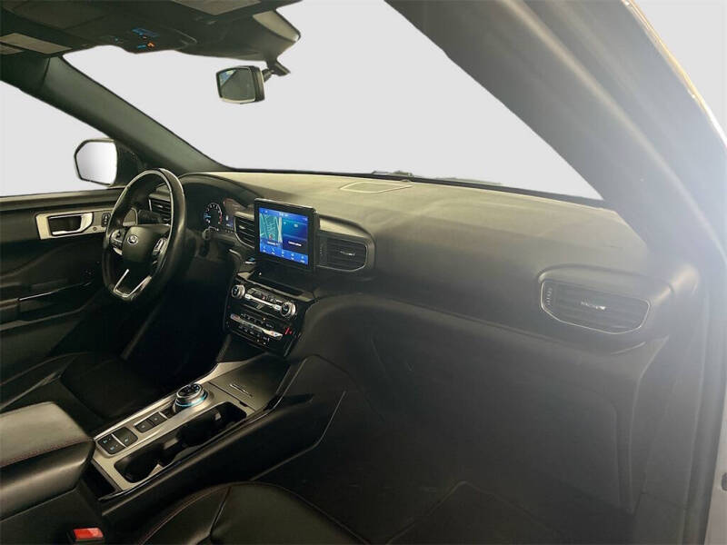 2022 Ford Explorer ST-Line