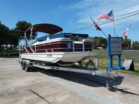 2018 Hurricane FUN Deck 22'
