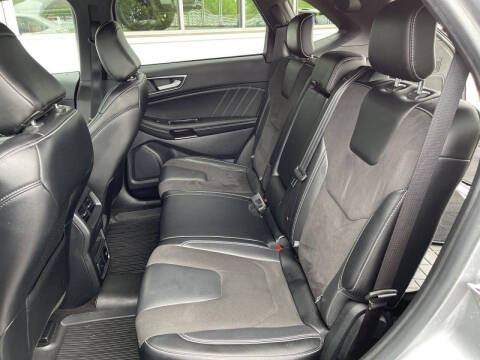 2020 Ford Edge ST