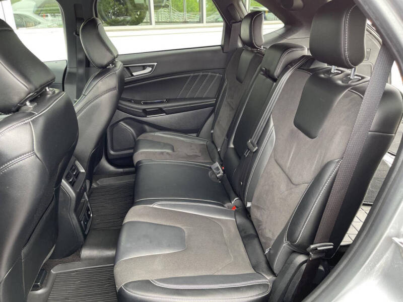 2020 Ford Edge ST