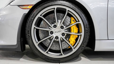 2016 Porsche Cayman GT4