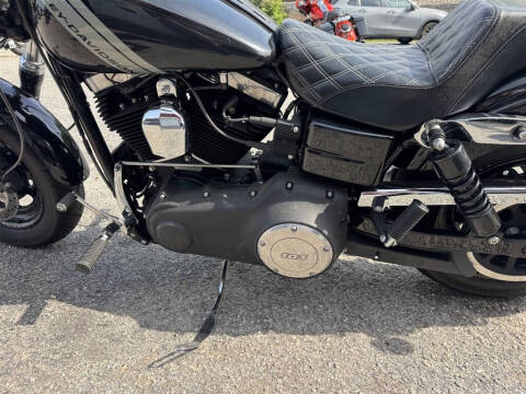 2016 Harley-Davidson FXDF103 -
