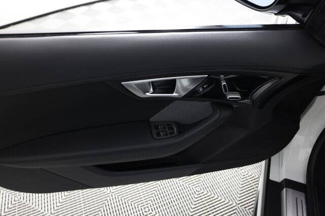 2014 Jaguar F-TYPE S