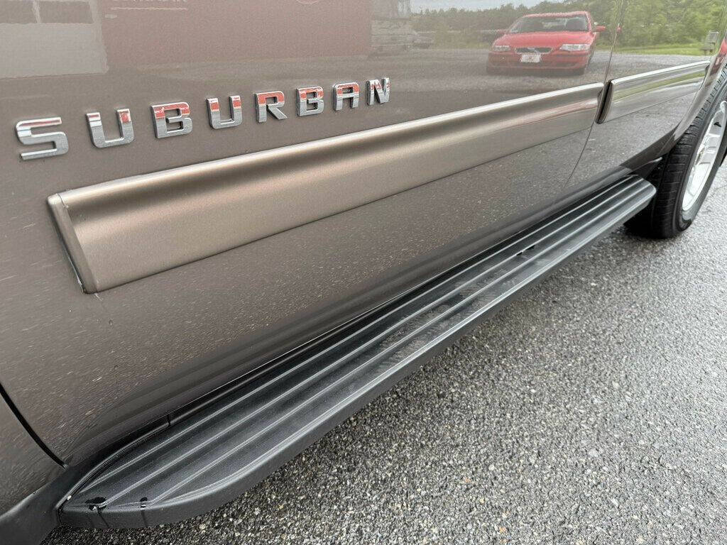 2014 Chevrolet Suburban 13