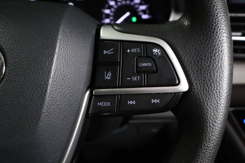 2021 Toyota Sienna LE 8-Passenger