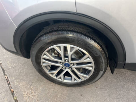 2022 Ford Escape SEL