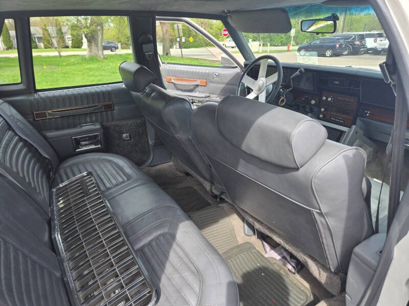 1989 Chevrolet Caprice Classic LS Brougham