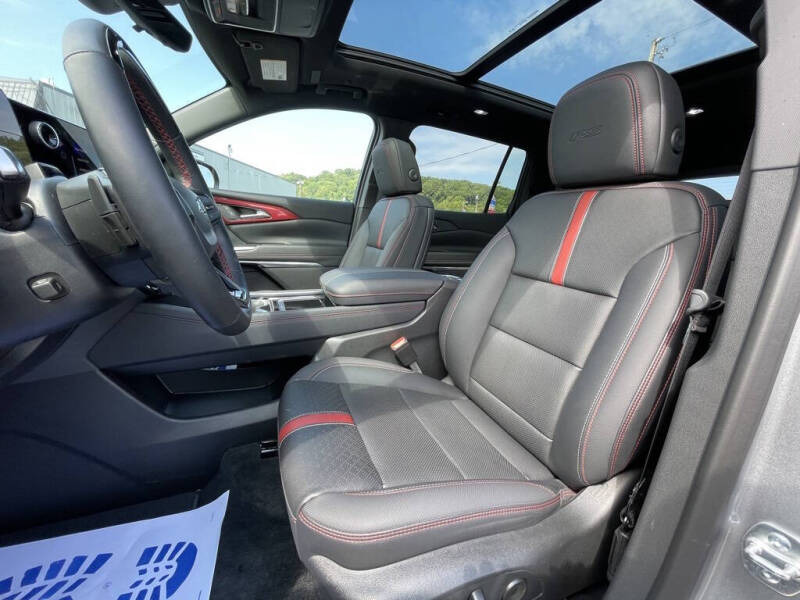 2025 Chevrolet Traverse RS