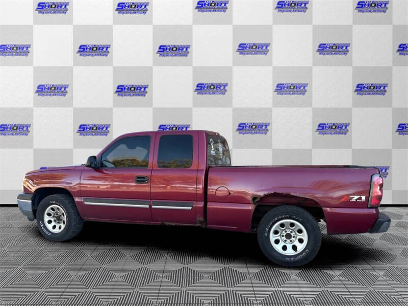 Used 2005 Chevrolet Silverado 1500 Z71 with VIN 2GCEK19V251366686 for sale in Minneapolis, MN