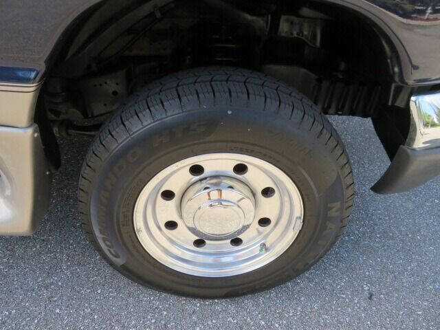 2006 Ford E-Series E-250 SD