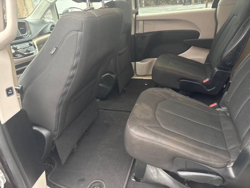 2017 Chrysler Pacifica Touring