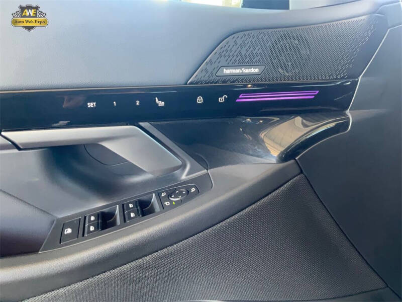 2025 BMW 5 Series 530i