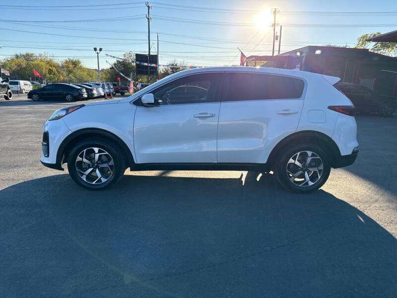 2022 Kia Sportage LX