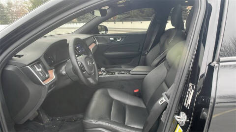 2023 Volvo S60 B5 Plus Black Edition