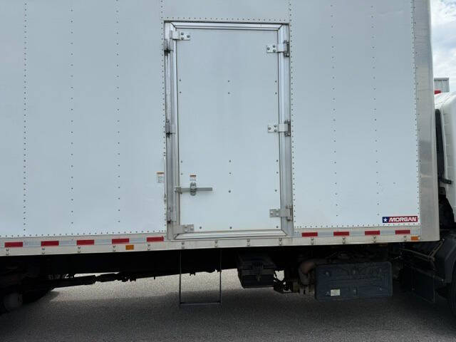 2021 Isuzu FTR