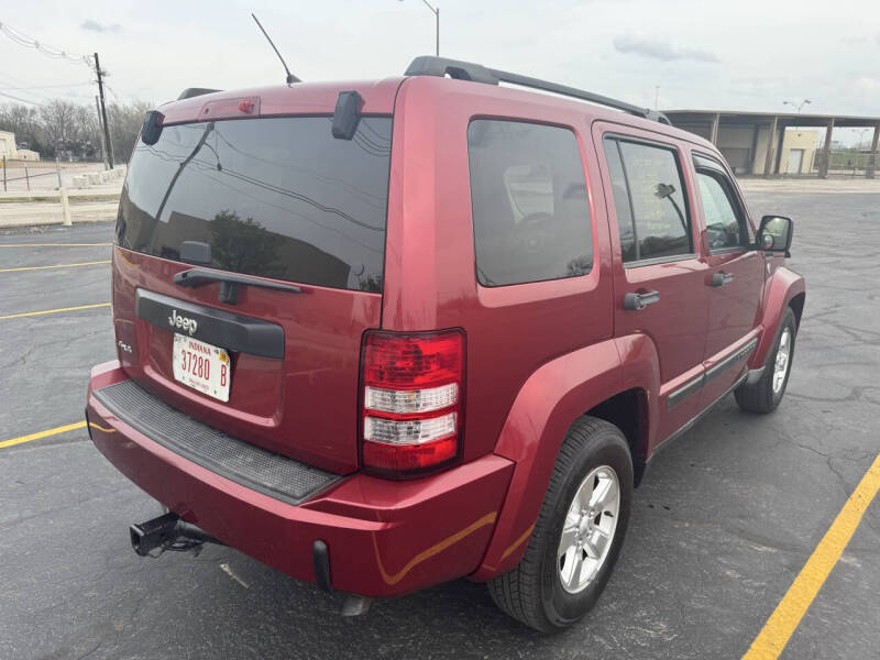 Image 5 of 2012 Jeep Liberty Sport