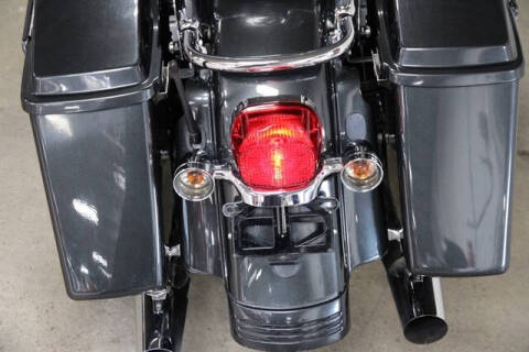2006 Harley-Davidson STREET GLI