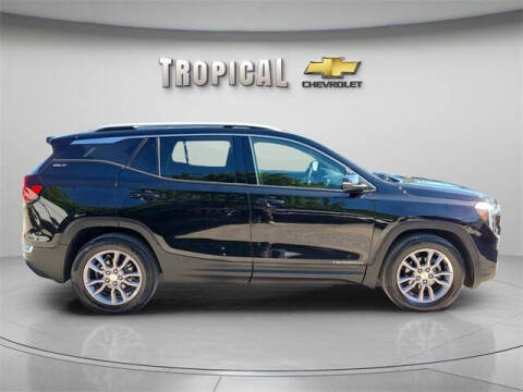 2023 GMC Terrain SLT