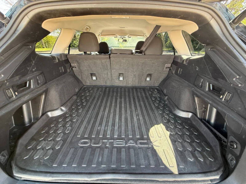 2023 Subaru Outback Premium