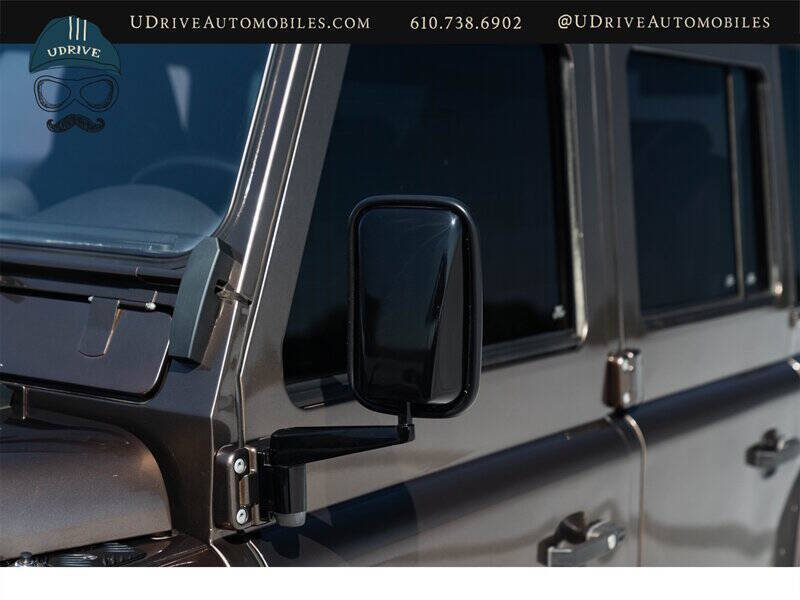 1984 Land Rover Defender