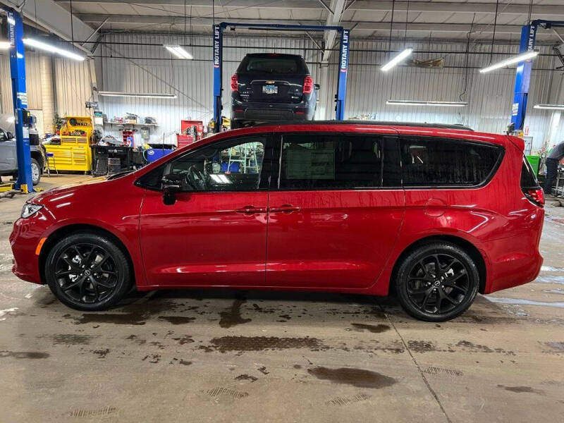 2026 Chrysler Pacifica Limited