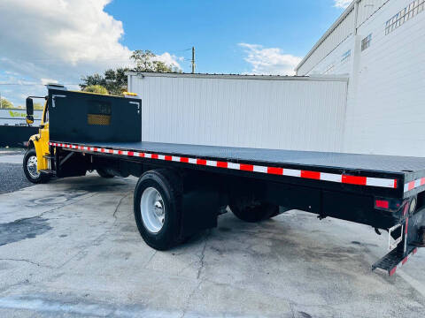 2019 Freightliner M2 106