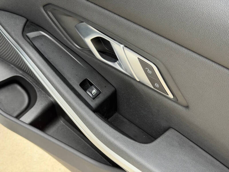 2021 BMW 3 Series 330i