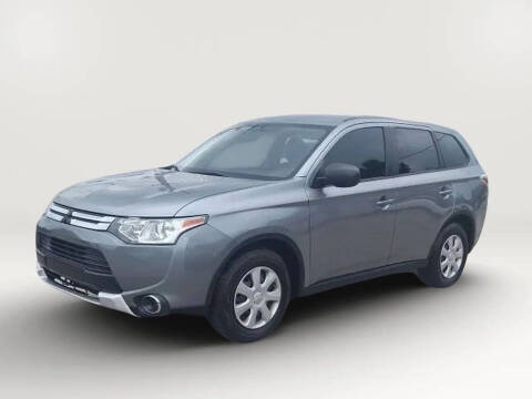 2015 Mitsubishi Outlander ES