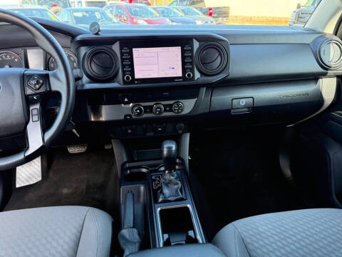 2022 Toyota Tacoma SR