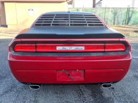 2012 Dodge Challenger SXT