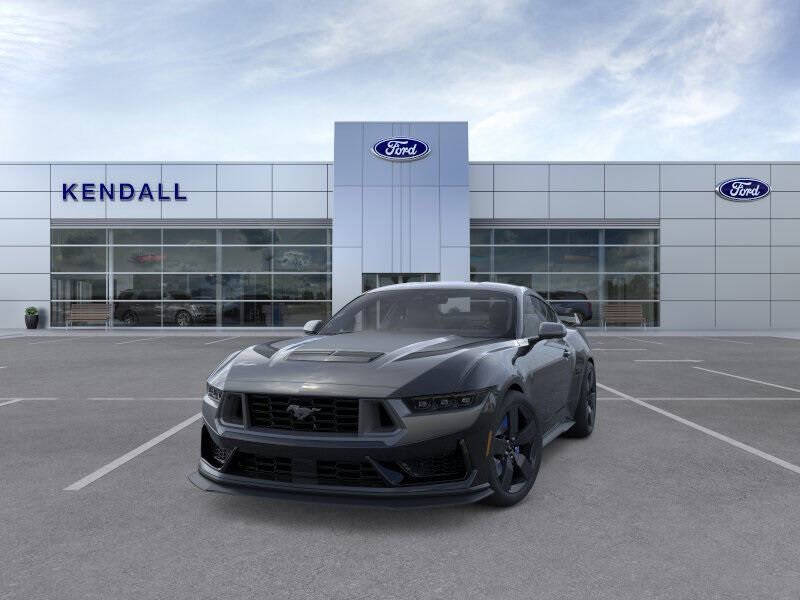 2025 Ford Mustang Dark Horse