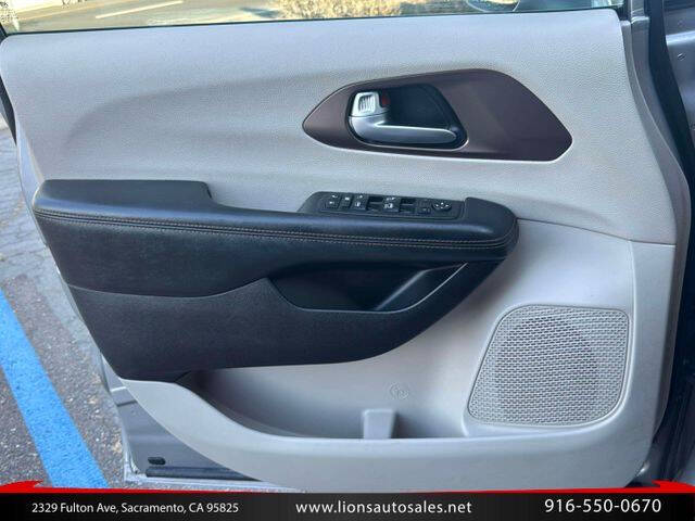 2017 Chrysler Pacifica Touring Plus