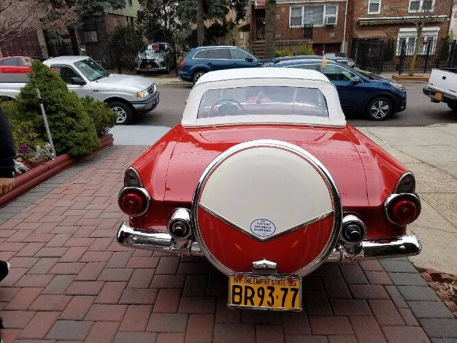 1955 Ford Thunderbird