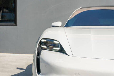 2020 Porsche Taycan Turbo