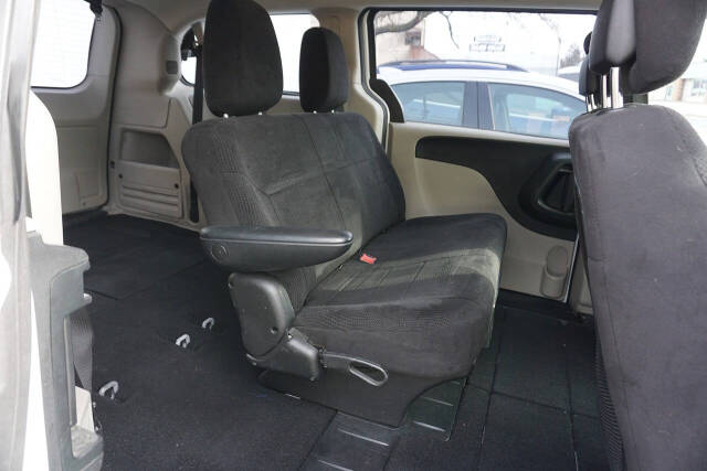 2014 Dodge Grand Caravan for sale at 51 Cars LLC in Loves Park, IL