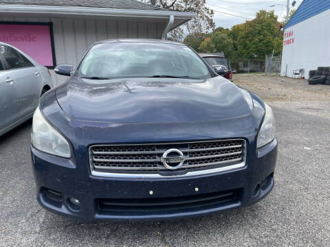 2010 Nissan Maxima for sale at Ideal Cars in Hamilton OH