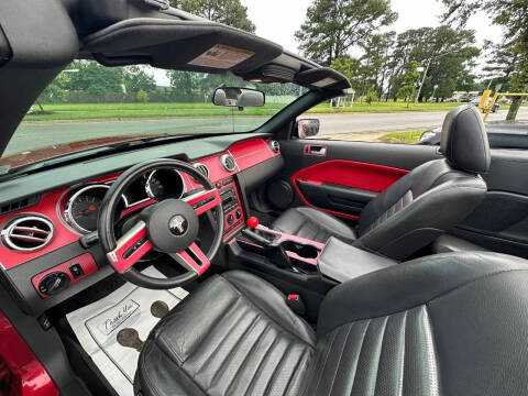 2005 Ford Mustang GT Premium