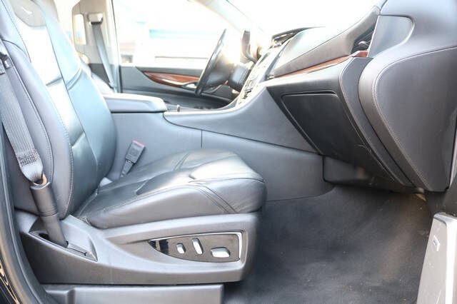 2019 Cadillac Escalade Luxury