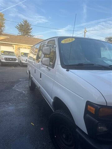2013 Ford E-Series E-350 SD