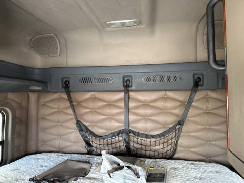 2016 Freightliner Cascadia