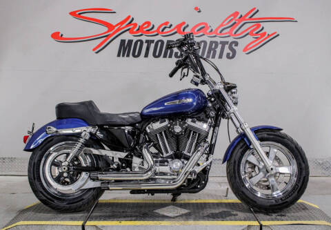 Harley-Davidson Sportster 1200 Custom Image