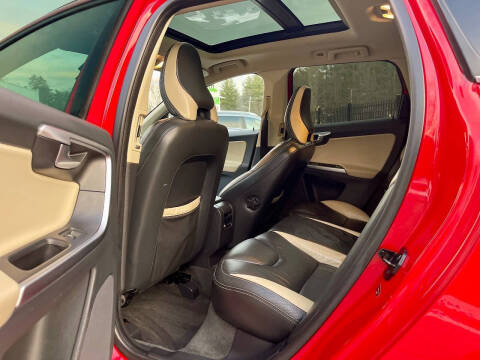 2010 Volvo XC60 T6 R-Design