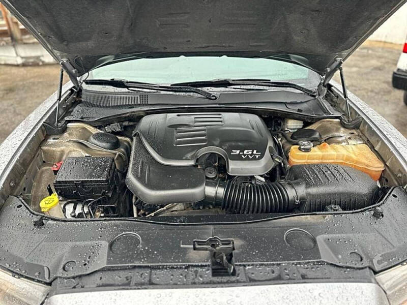 2013 Dodge Charger SE