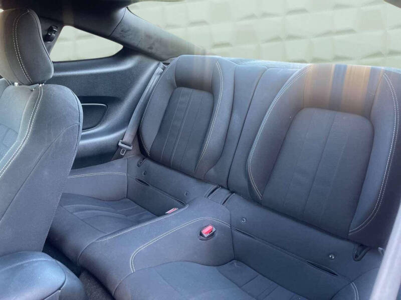 2021 Ford Mustang EcoBoost