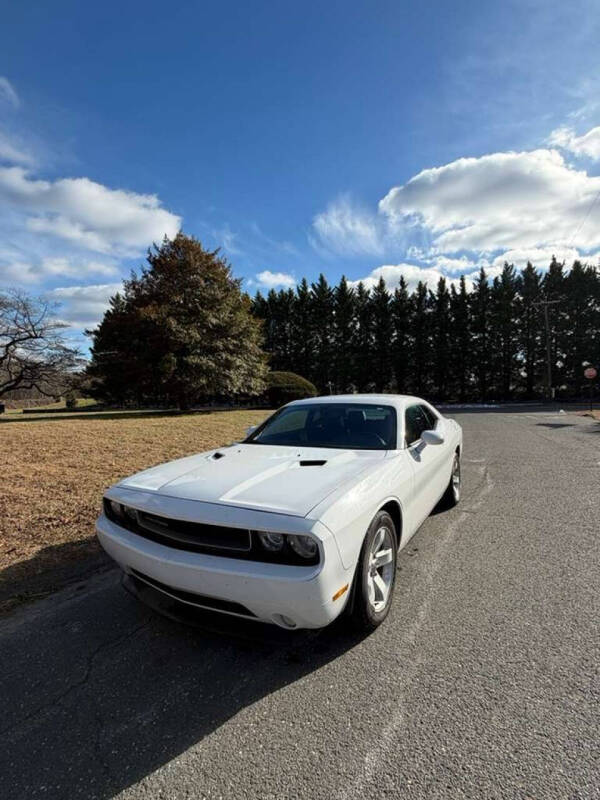 2014 Dodge Challenger SXT Plus