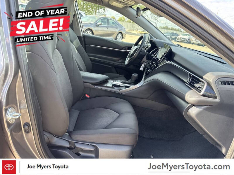 2024 Toyota Camry LE