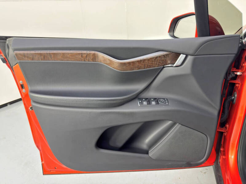 2020 Tesla Model X Long Range Plus